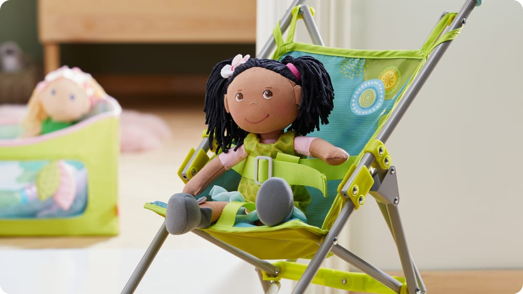  Spielspaß & Kuschelglück mit HABA Puppen Illustration 